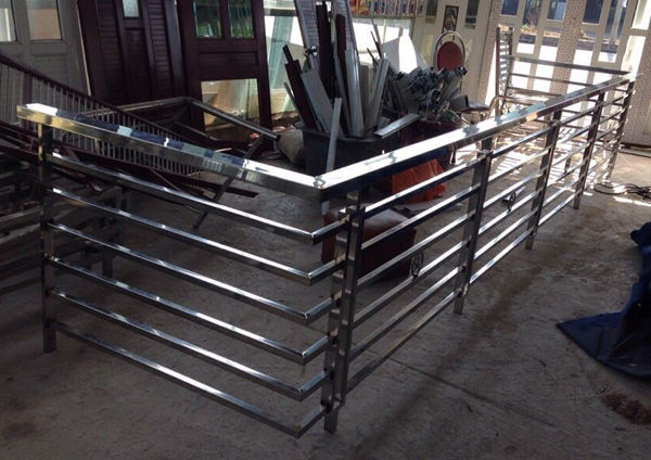 Cơ Khí Tân Khánh: Giải Pháp Toàn Diện Cho Cổng Sắt Và Lan Can Inox 8 Lan can inox ở Hà Nội đẹp, giá tốt #1 - inox Tiến Thọ