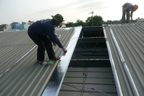 Làm mái tôn Long Nguyên-chất lượng số 1 8 Kinh nghiệm lợp mái tôn: Đừng lợp mái nếu chưa biết điều này