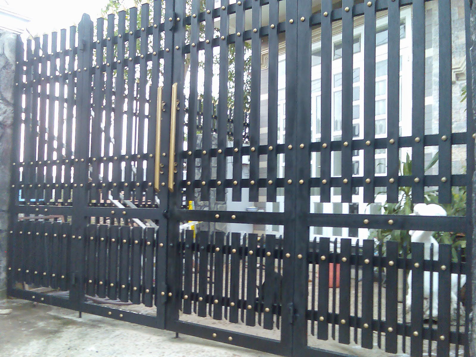 Tổng quan cơ khí Hội Nghĩa: Lan can inox và cổng sắt 8 Cửa Sắt Tp. Hồ Chí Minh, chuyên cửa cổng sắt nhà xưởng tiền chế