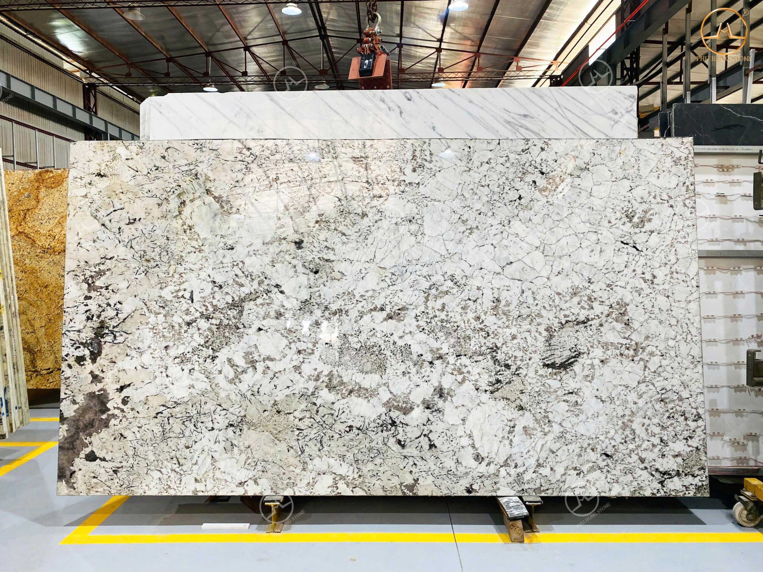 Vân đá tự nhiên đẹp độc đáo của đá hoa cương Phú Giáo